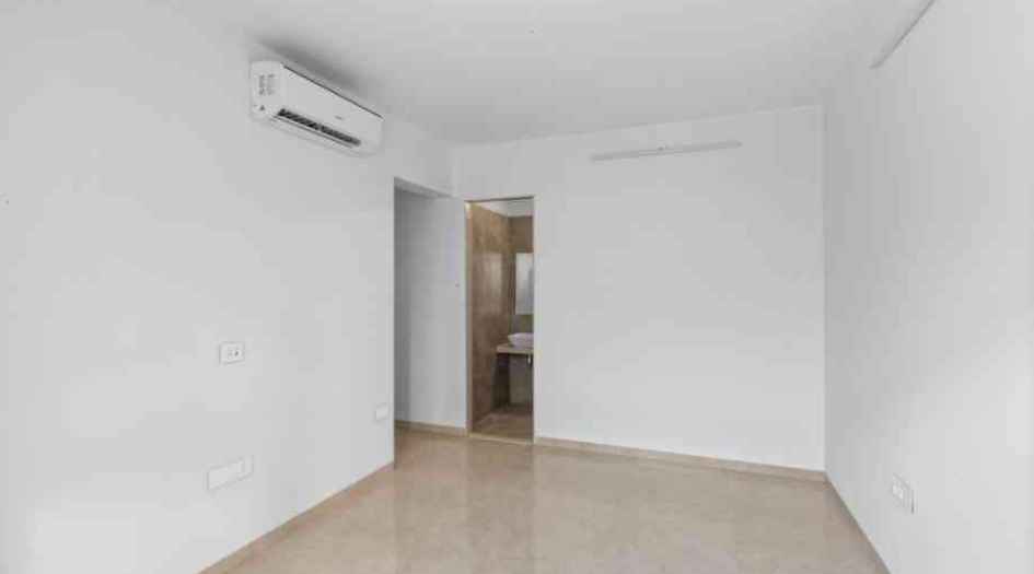 Dosti-Greenscape-Actual-Sample-Flat-2-BHK-Master-Bedroom